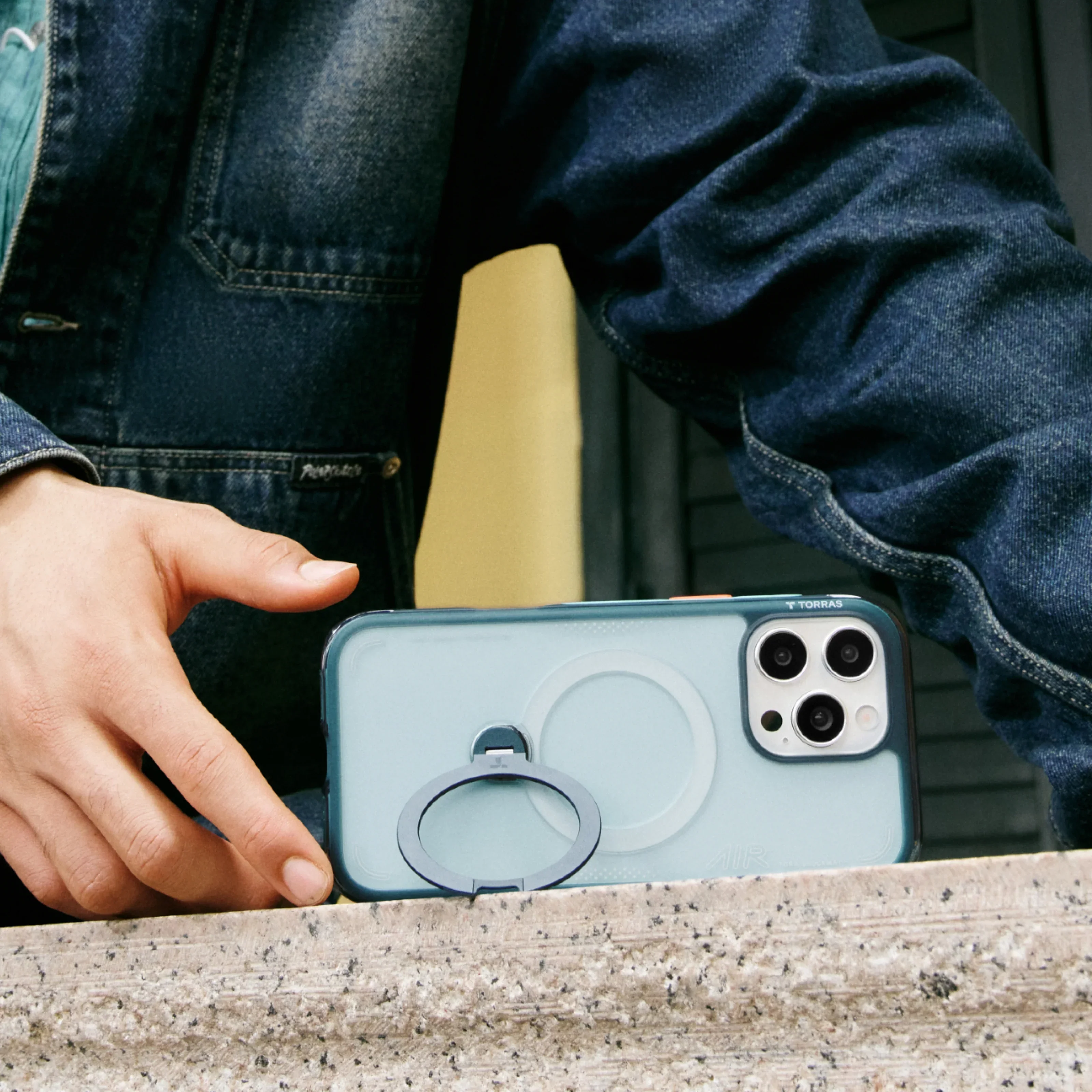 Ostand Q3 Air for iPhone 16 Pro Max - Image 10